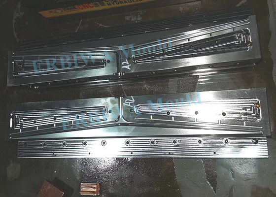 PP Nonwoven Fabric Spray Machine Melt Blown Mould High Performance